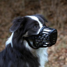 Намордник Trixie Muzzle для собак пластиковий XS, обхват морди 14 см (17601)